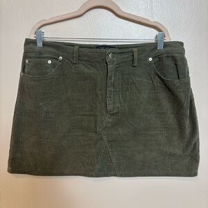 F21 Forever 21 Plus Women’s Corduroy Mini Skirt Army Green Button Zipper Size 14